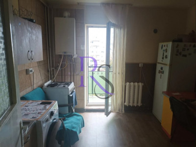 Apartament cu 2 camere, zona Manastur, str Izlazului etaj intermediar 